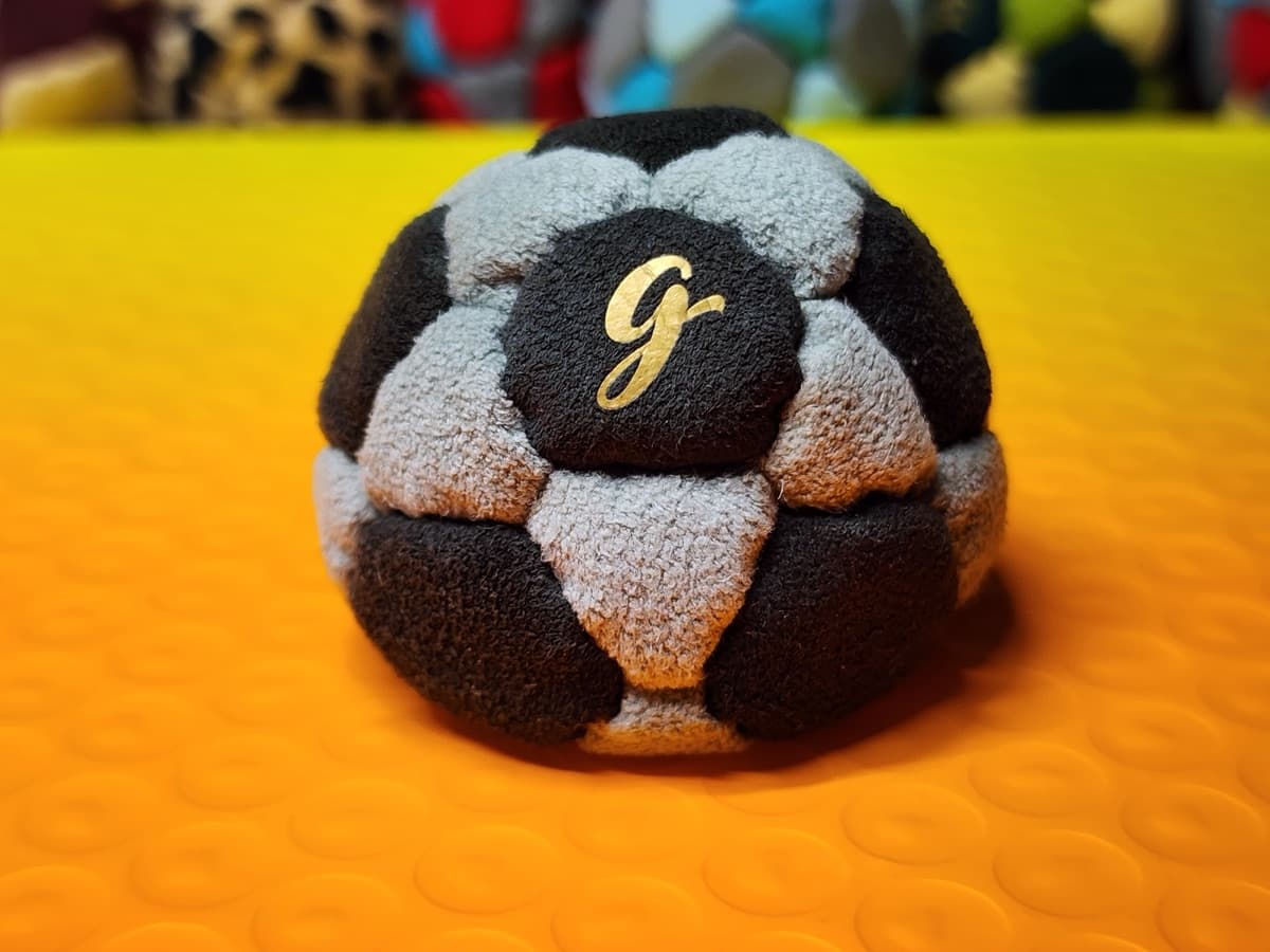 32-panel handmade freestyle footbag by G — 32-Panel Footbag by G (#95)