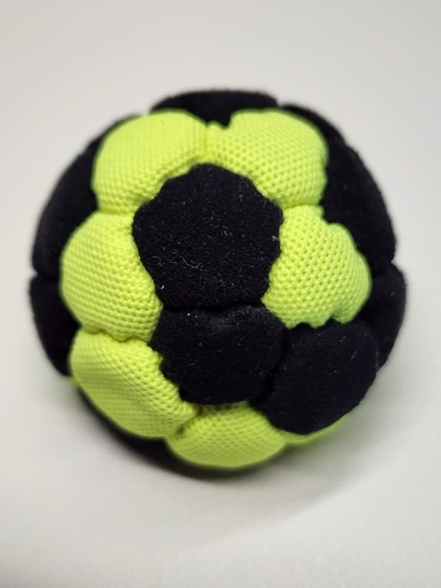 32-Panel Footbag by Mantis (#11)