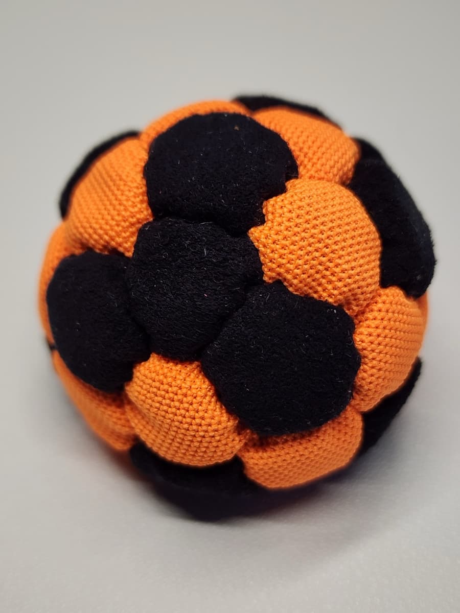 32-panel handmade freestyle footbag by Mantis — 32-Panel Footbag by Mantis (#15)