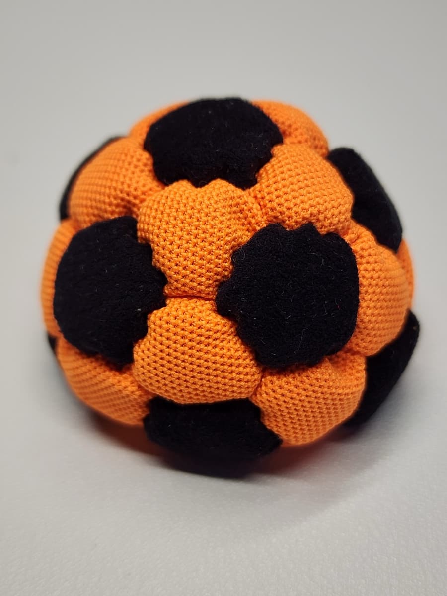 32-panel handmade freestyle footbag by Mantis — 32-Panel Footbag by Mantis (#12)