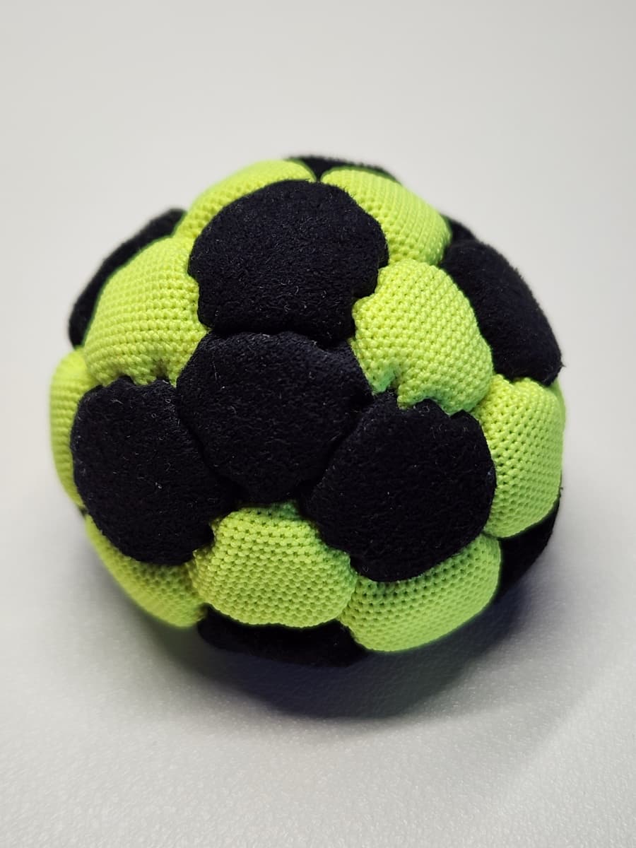 32-panel handmade freestyle footbag by Mantis — 32-Panel Footbag by Mantis (#14)
