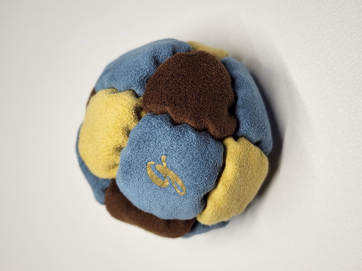 14-Panel Footbag by G (#72) — Stitched by freestyle player G. A 14-panel pro freestyle bag made from Ultrasuede LX — the gold standard fabric for freestyle footbags. 14 panels, 2 inch, 65g.